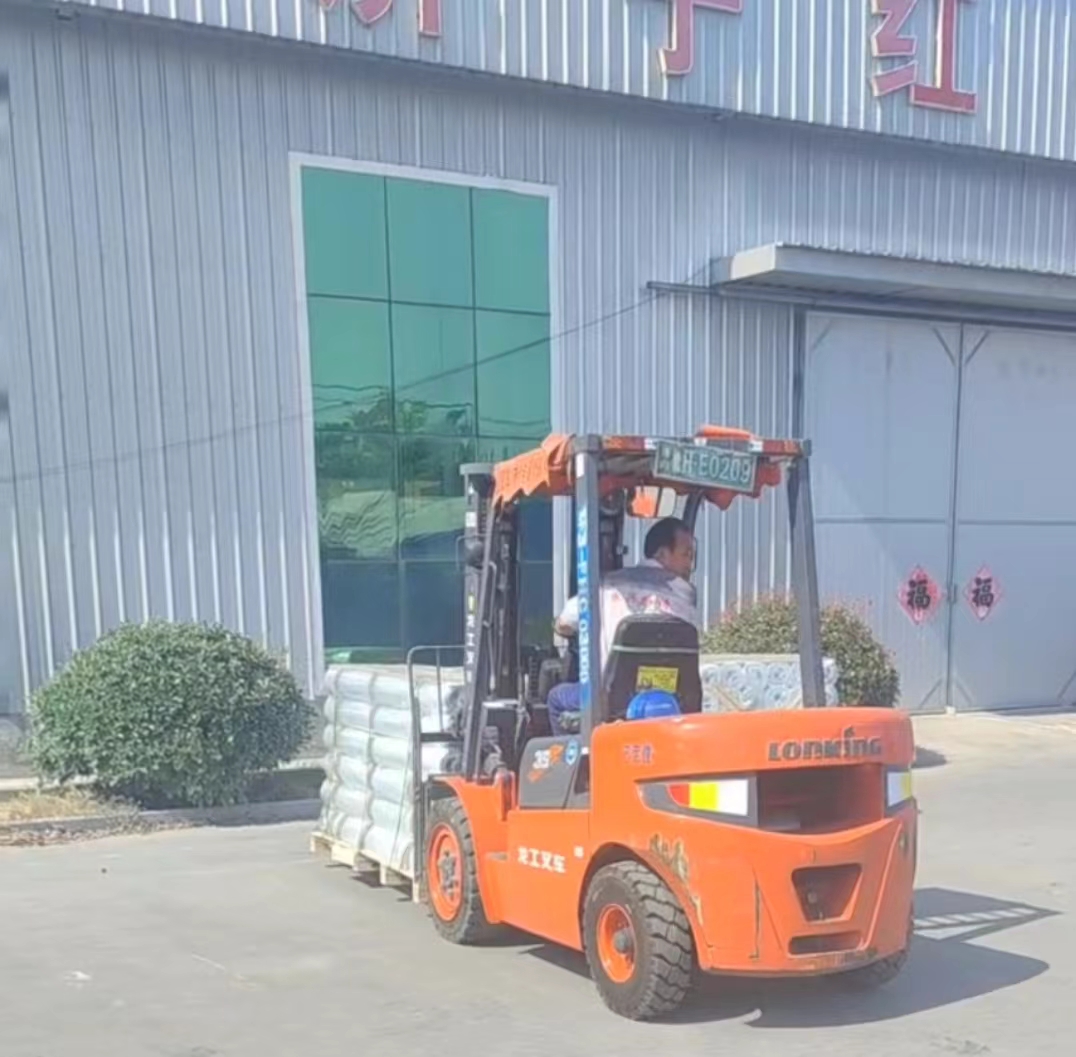 强乱强乱中文字幕