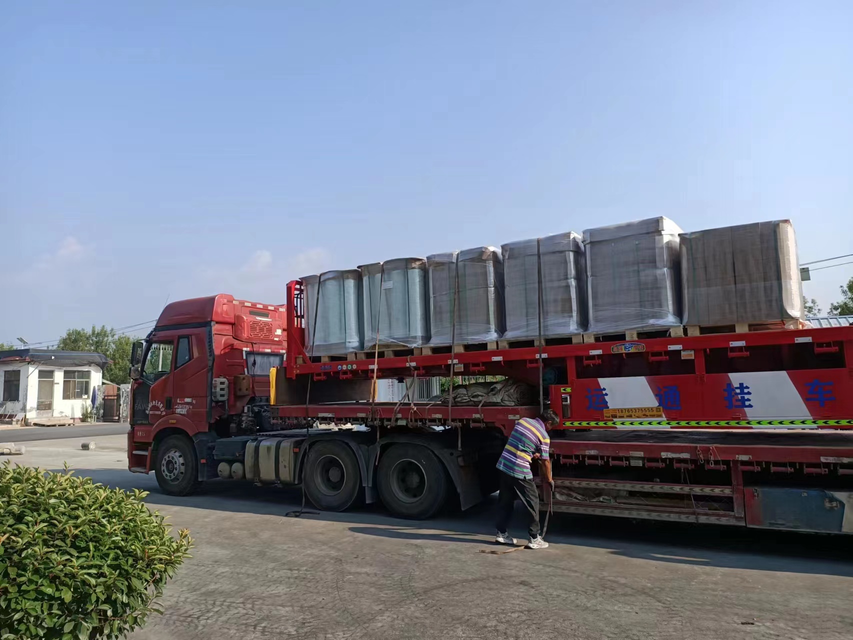 强乱强乱中文字幕